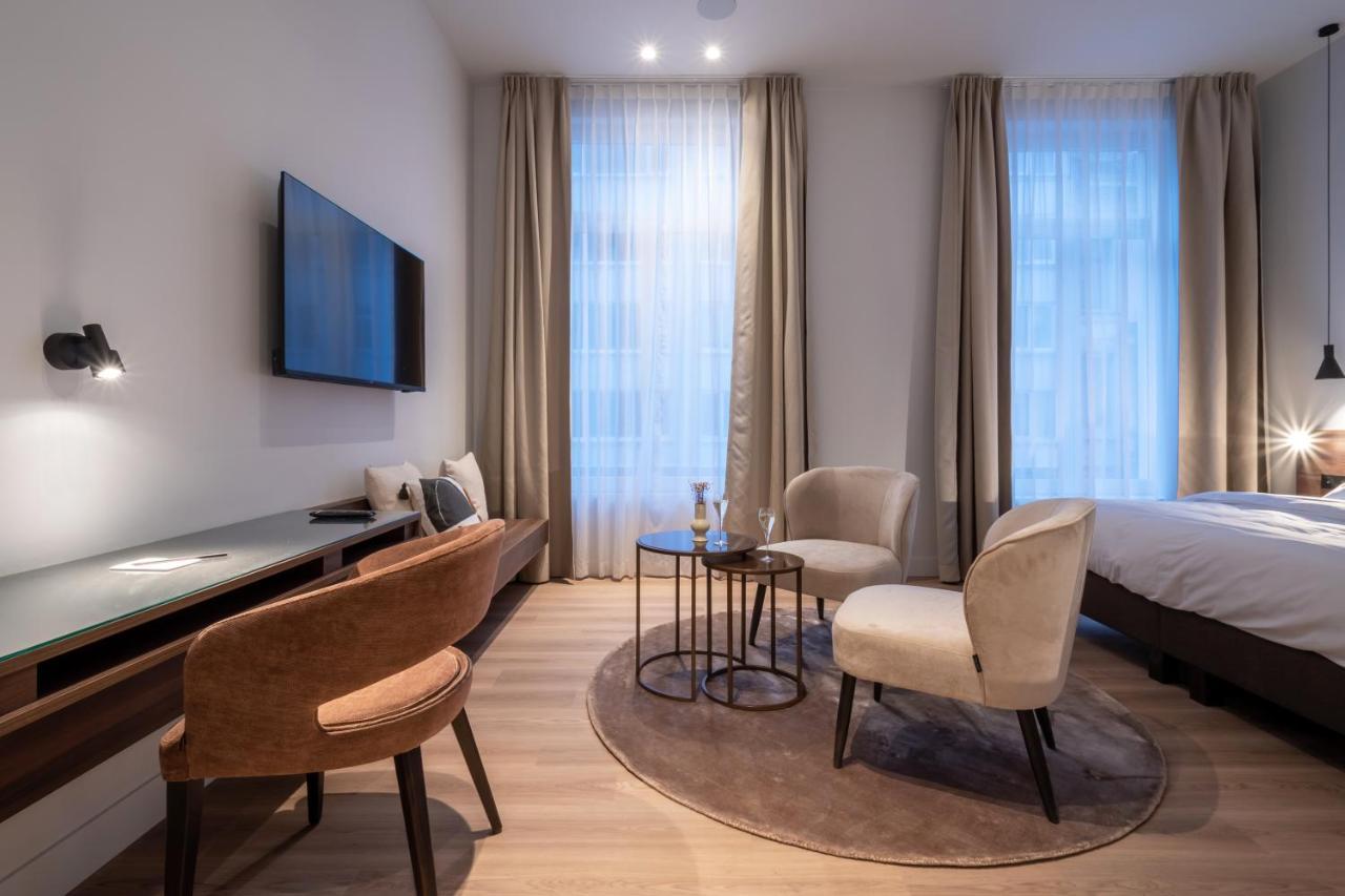 One Two Four - Hotel & Spa เกนต์ ภายนอก รูปภาพ